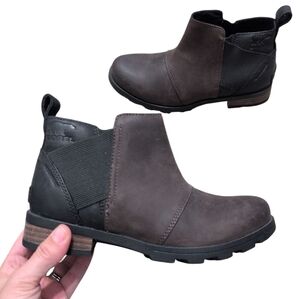 Sorel Women's Chelsea Boots/blackened brown/SIZE 5.5 excellent used condition